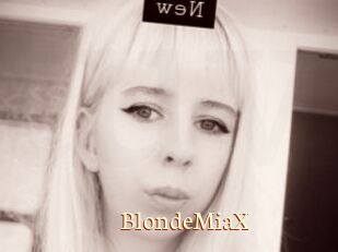 BlondeMiaX