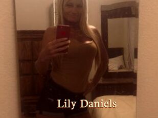 Lily_Daniels
