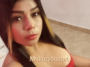 Melanybonnet