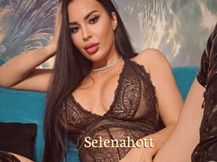 Selenahott