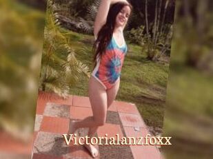 Victorialanzfoxx